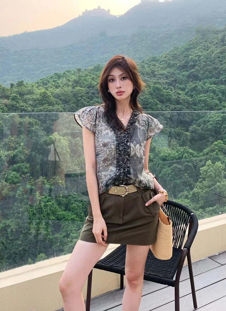 【JINJIN】2025夏季新款小众设计款套装上衣+短裙（9073)NO退NO换