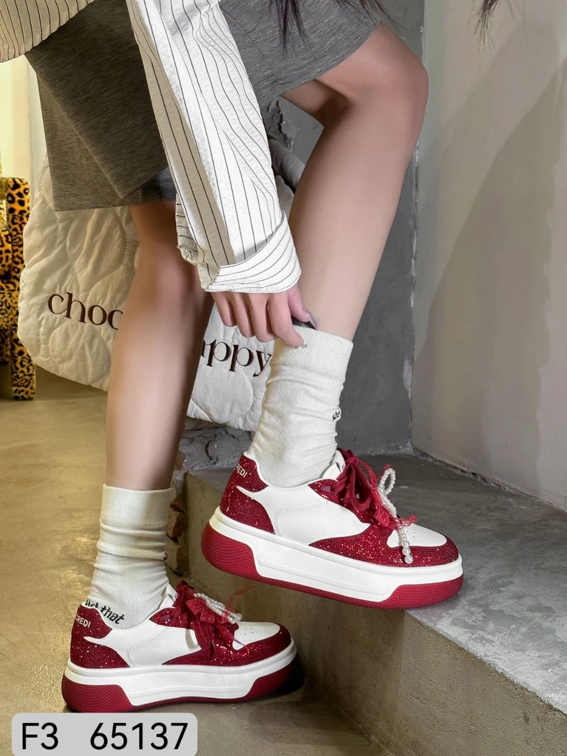 F3蛇年新年限定红色暗钻休闲板鞋65137