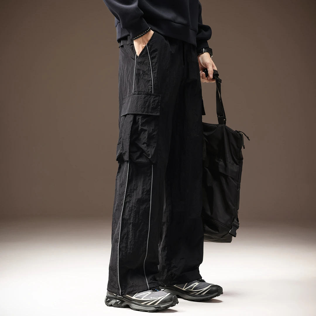 高端户外登山三防泼水冲锋裤子男秋季新款宽松直筒机能徒步工装裤