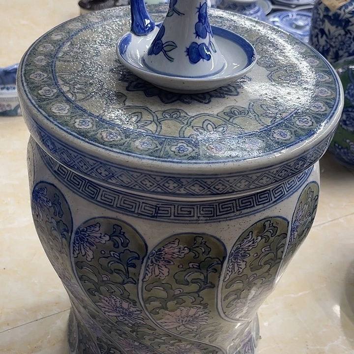 倆***只陶瓷制品摆件微瑕介意勿拍不退不换
