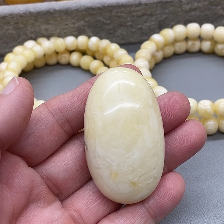 琥珀未镶嵌裸石蜜蜡