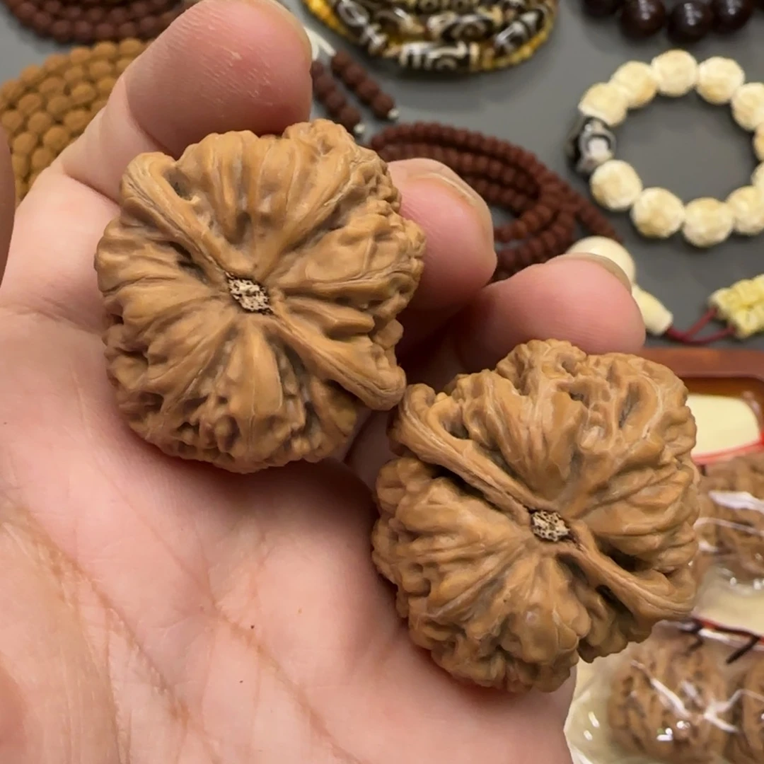 文玩核桃把件?****?36全品粗筋