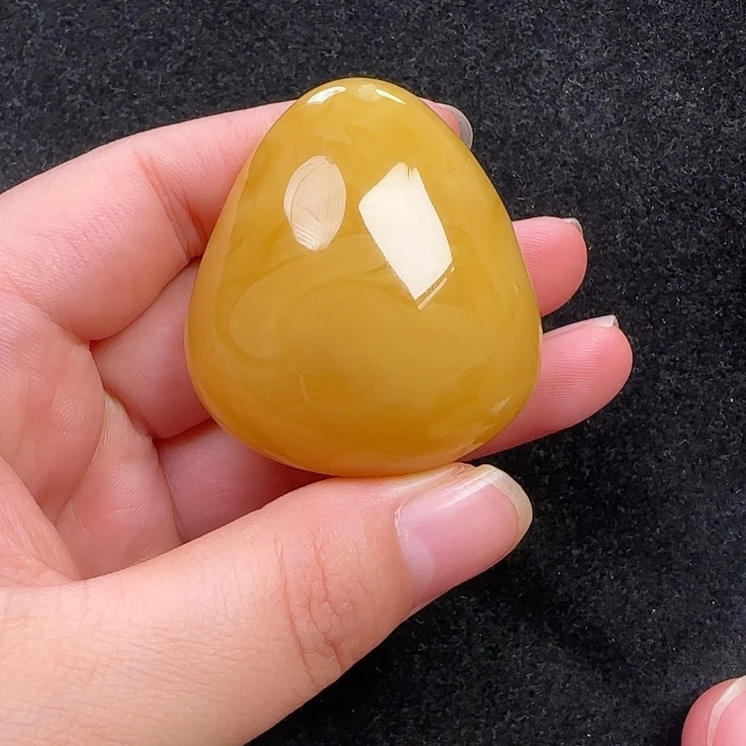 蜜蜡未镶嵌珠宝奇石