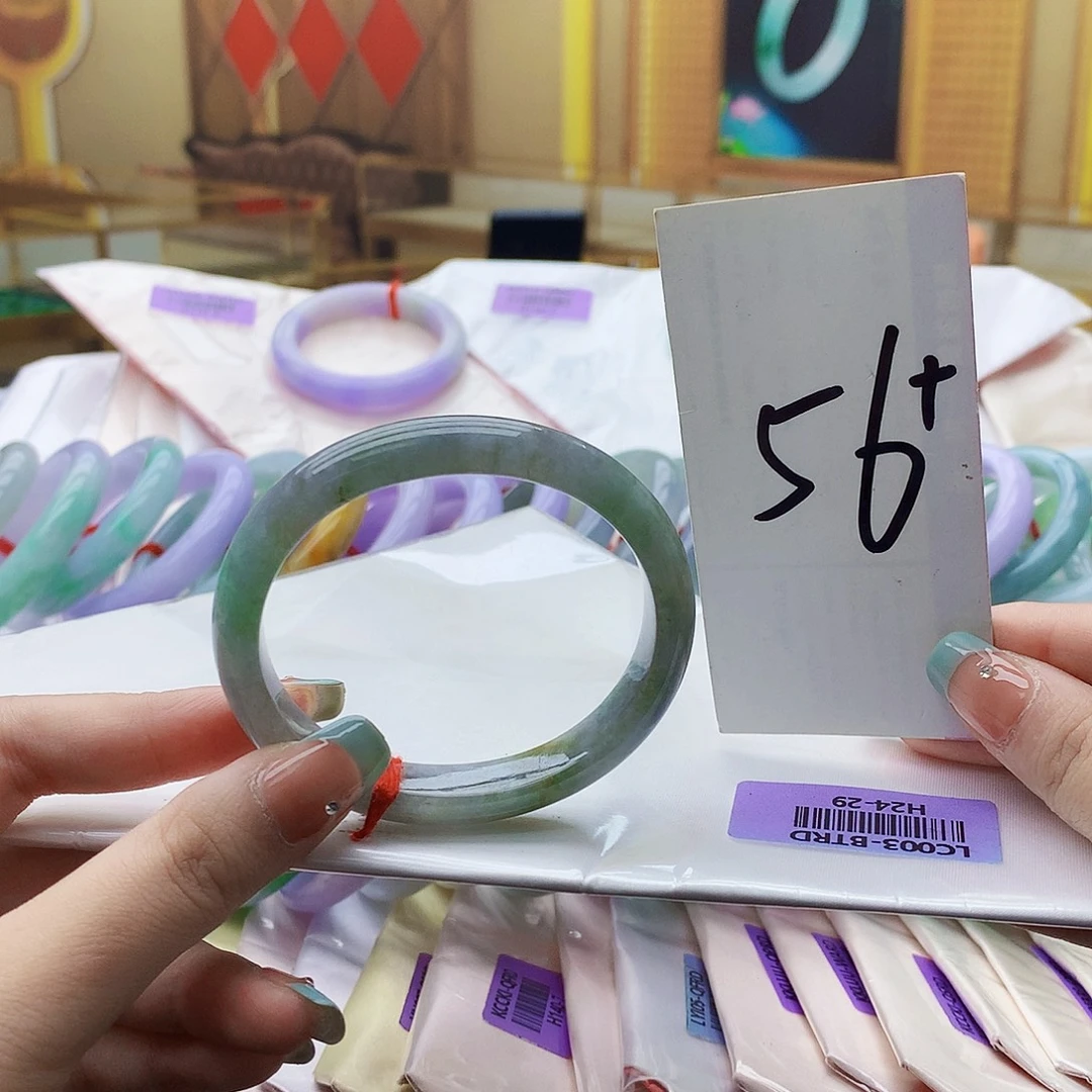 翡翠未镶嵌手镯nn