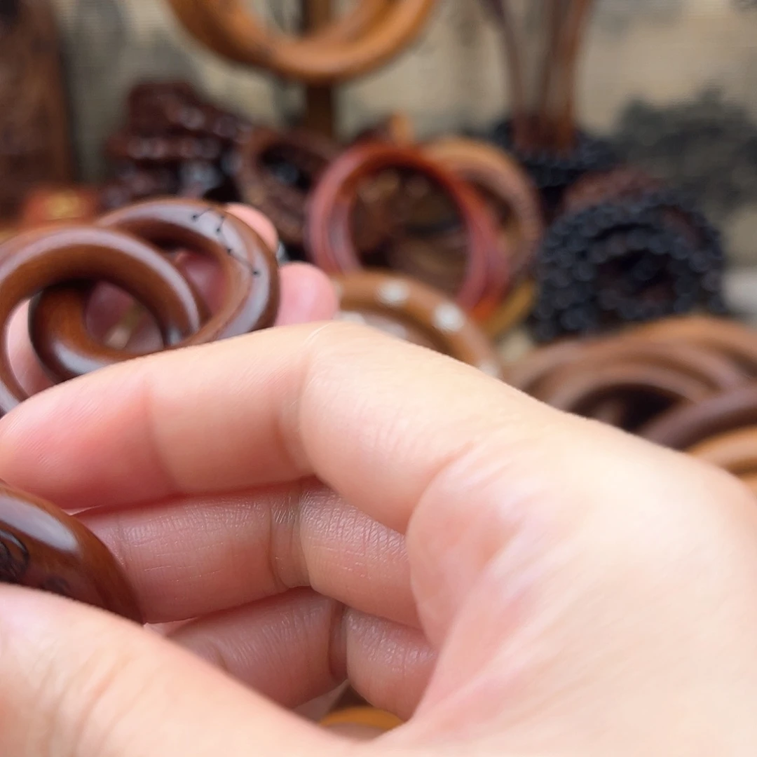 幸***绕2.0内径枣木老料乾坤圈