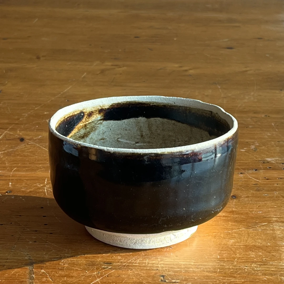 lot 7 黑釉钵，釉色漂亮