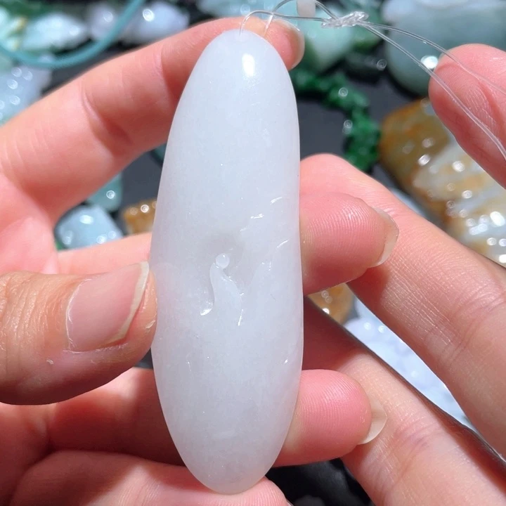 【闪购商品】翡翠颈饰未镶嵌天然翡翠