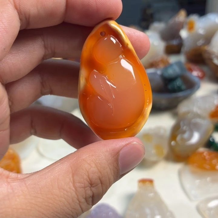 未镶嵌颈饰玛瑙/玉髓