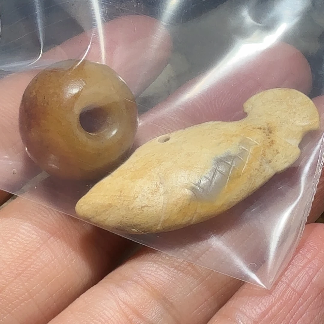 橘***~颈饰未镶嵌和田玉