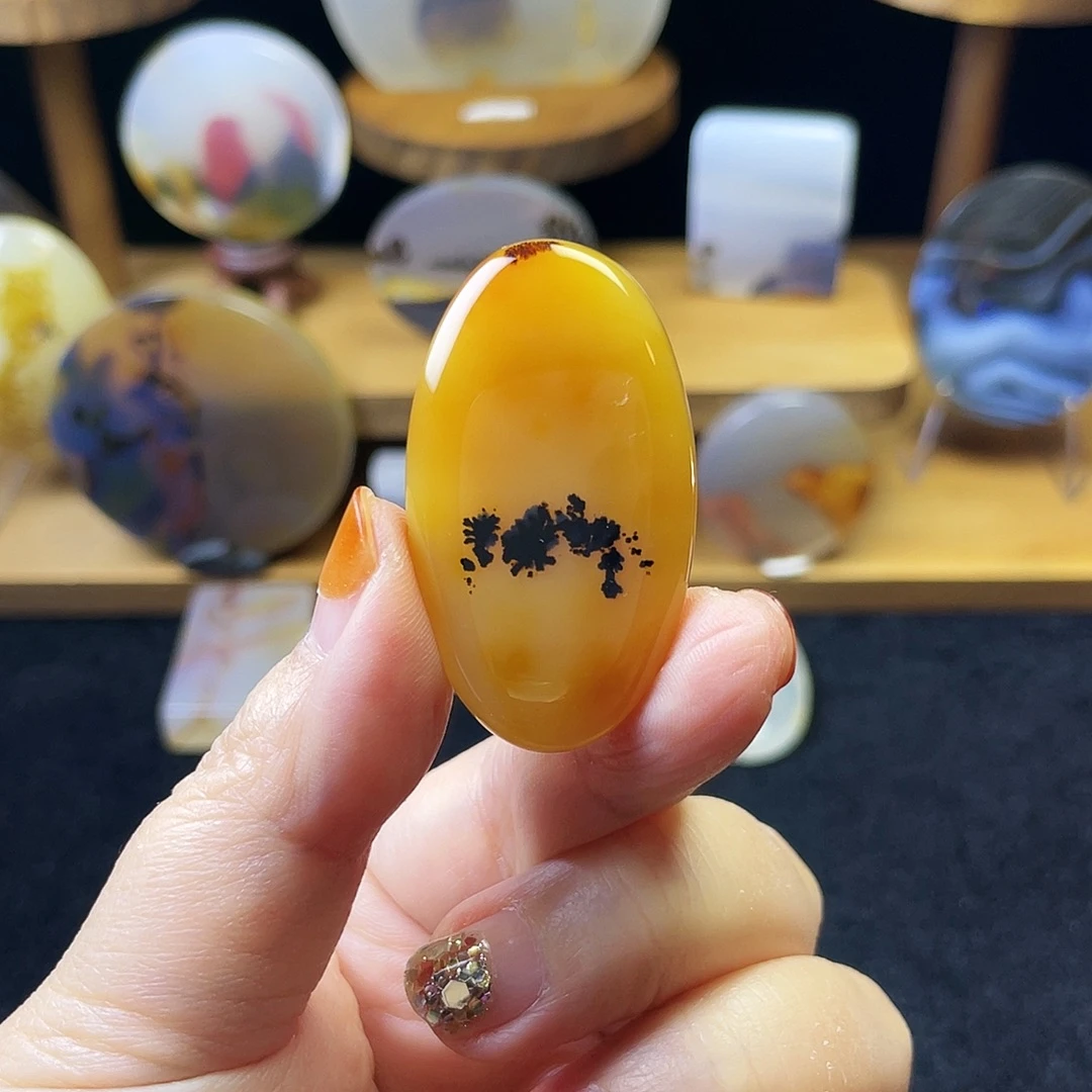玛瑙/玉髓未镶嵌吊坠