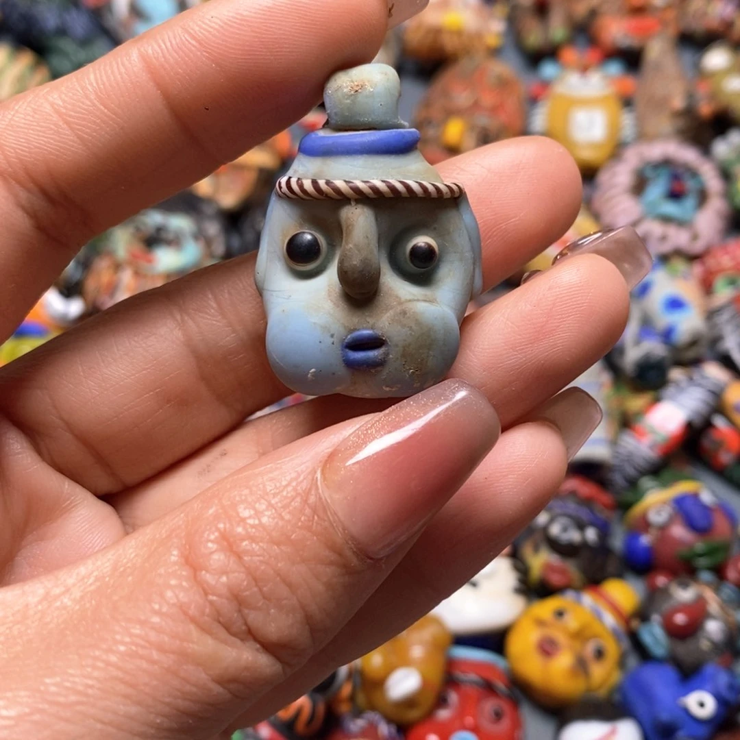 琉璃颈饰印度尼西亚嘟嘟脸