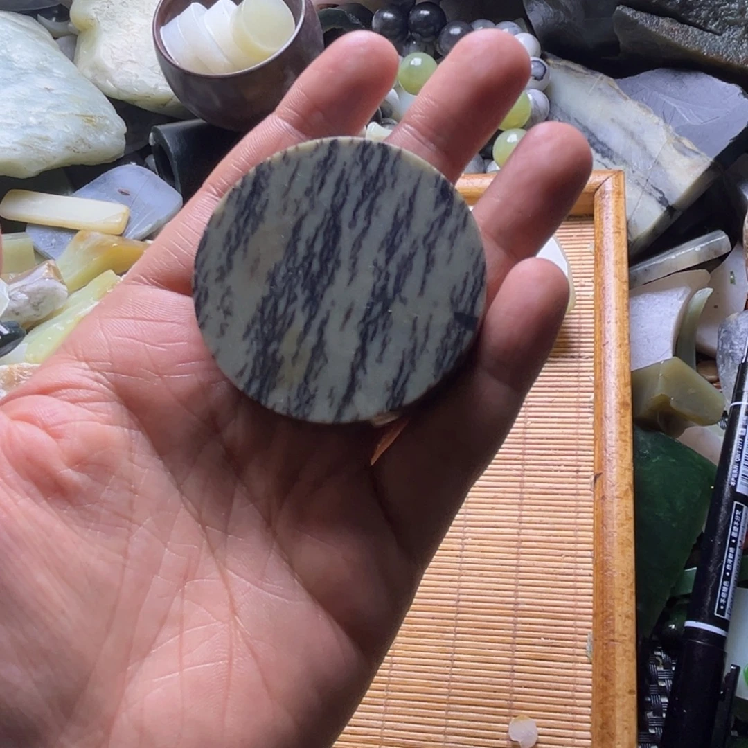 和田玉（糖玉）未镶嵌挂件