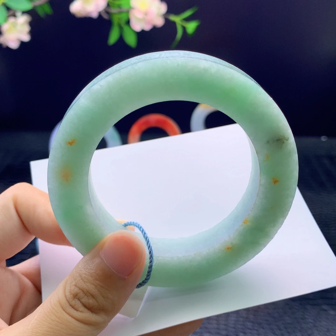 未镶嵌手镯定制翡翠