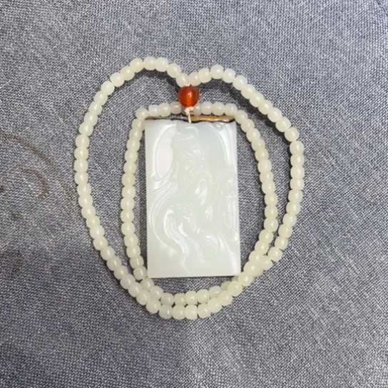 和田玉未镶嵌颈饰东*