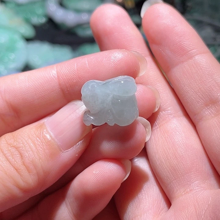 颈饰未镶嵌翡翠天