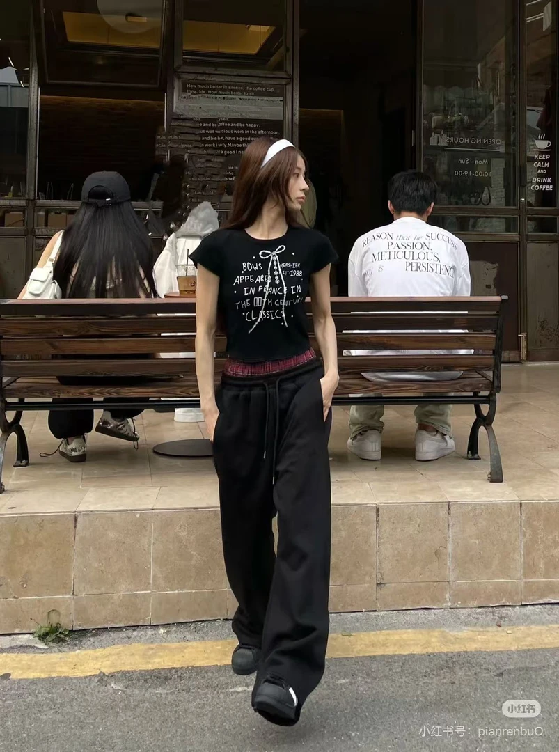 C16-3两色“珍珠蝴蝶结”字母短袖（5989）