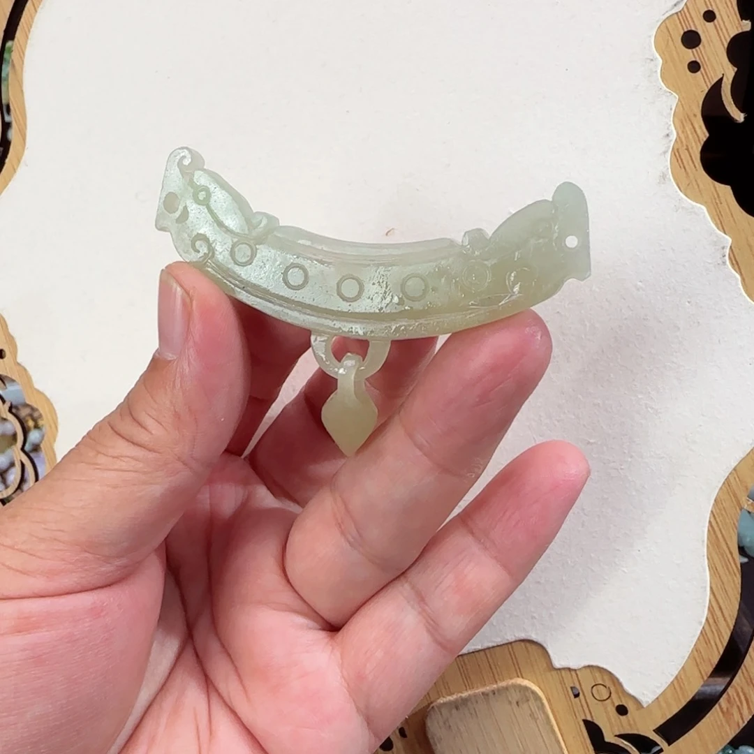 定制翡翠未镶嵌仿古