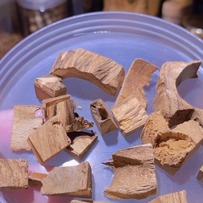 【闪购商品】沉香沉香碎屑马尼涝碎料8.4克