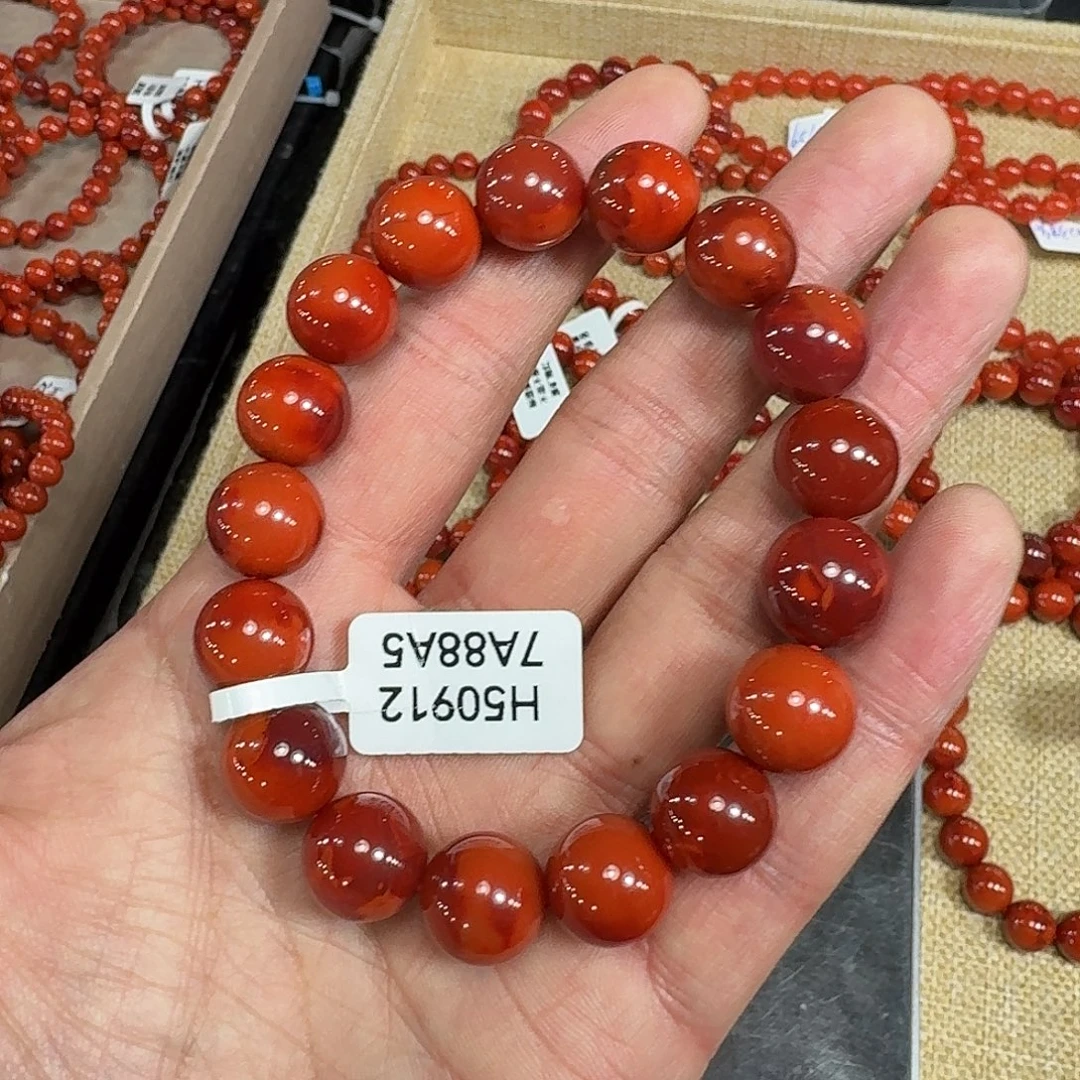 栖***奇南红玛瑙未镶嵌手链原矿南红手串12mm瓦西双锦色