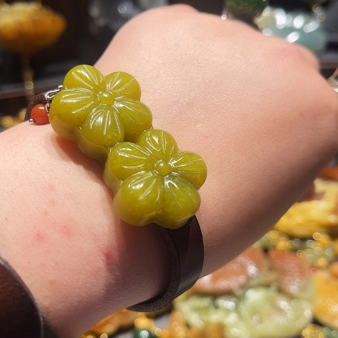 岫玉未镶嵌毛衣链