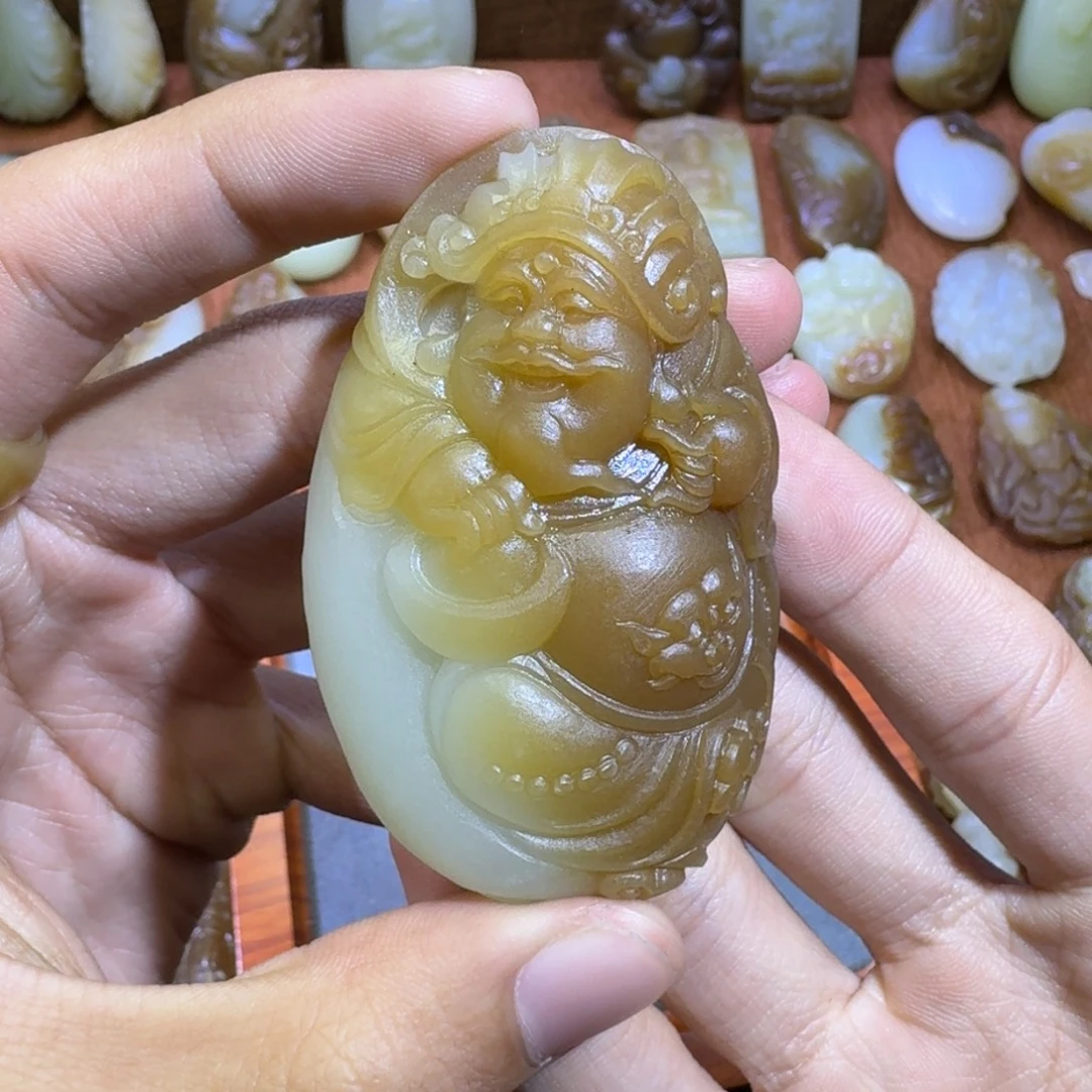 暖***砚和田玉未镶嵌颈饰