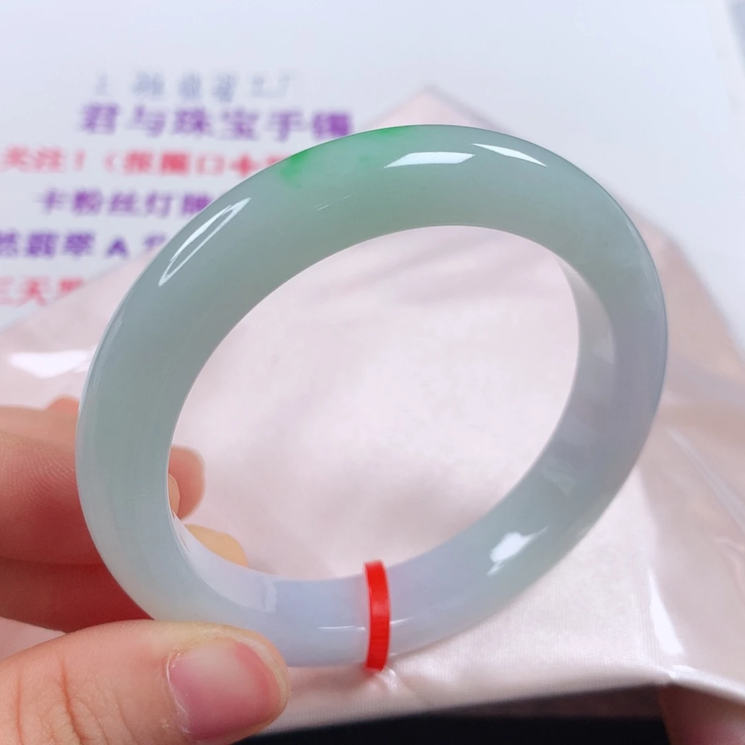 翡翠手镯未镶嵌 正圈①③⑧