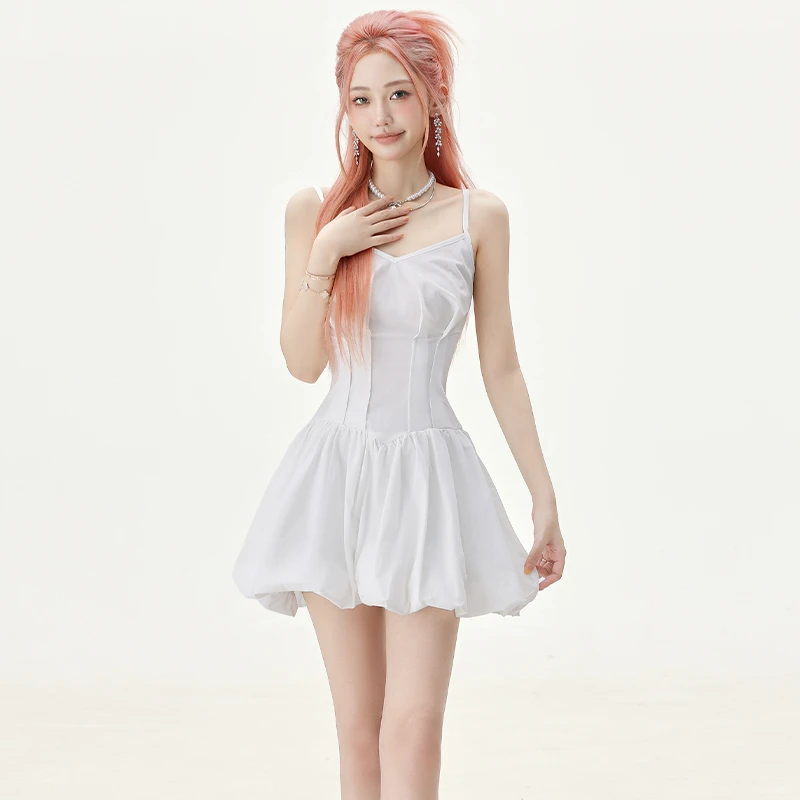 THRE2【月下芭蕾】夏季辣妹芭蕾吊带连衣收腰露背小白短裙L250237