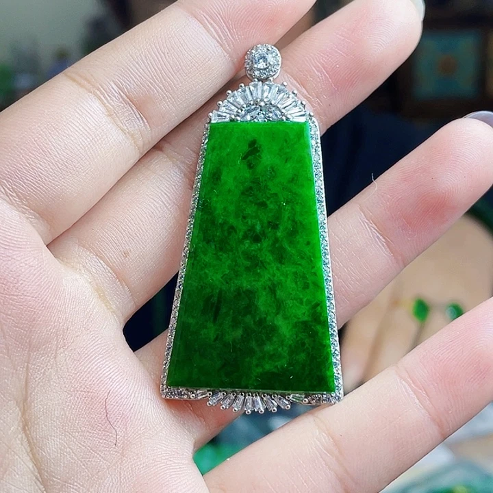 翡翠银S925镶嵌颈饰多样性