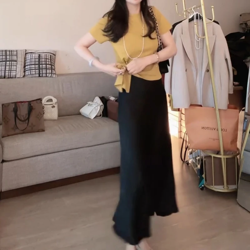 夏季设计感下摆飘带显瘦百搭T恤+百搭半身裙套装LK2503527