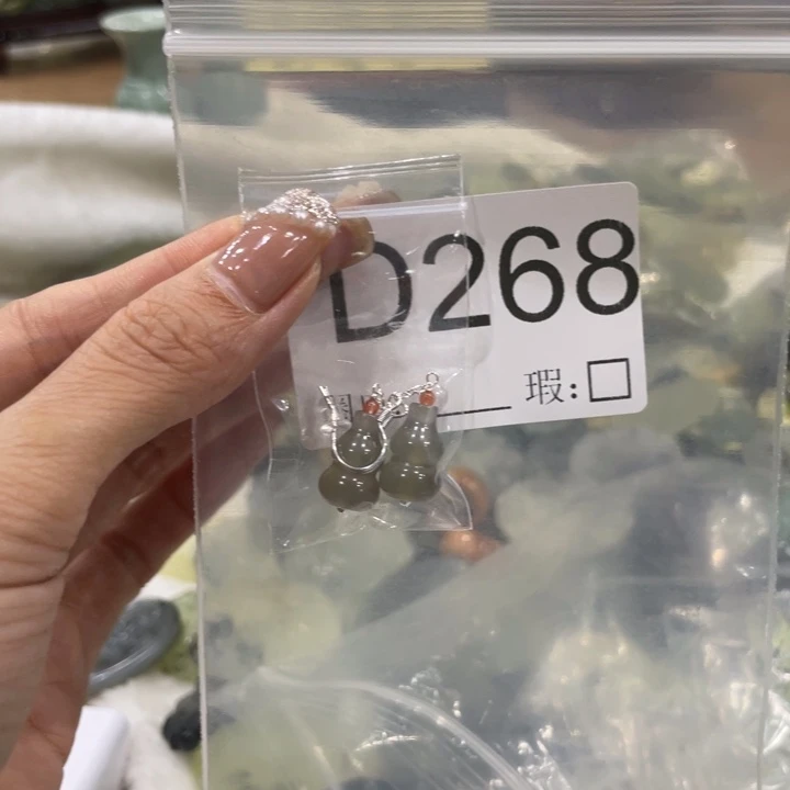 未镶嵌蛇纹石玉手镯w****i