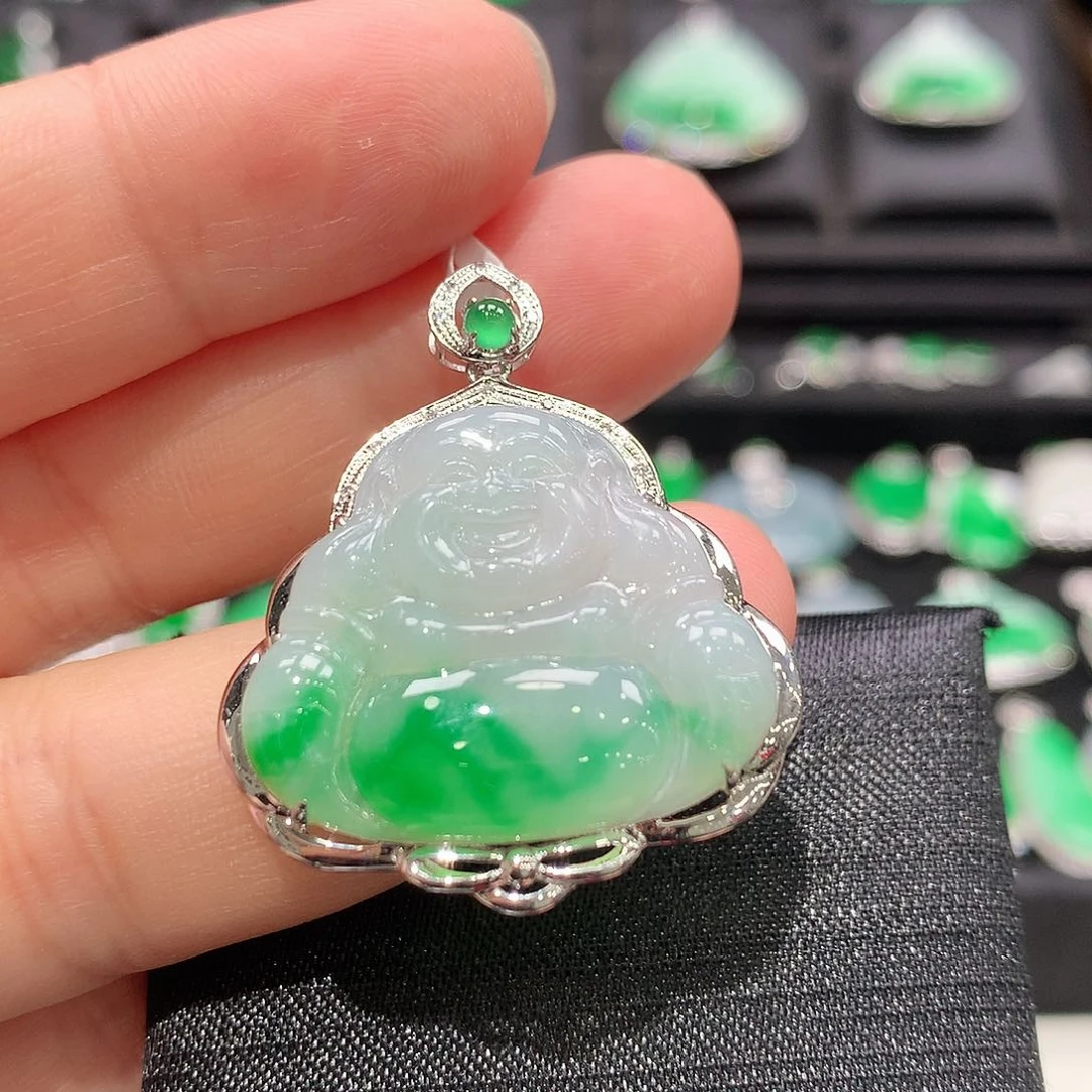 翡翠18K金镶嵌颈饰佛公