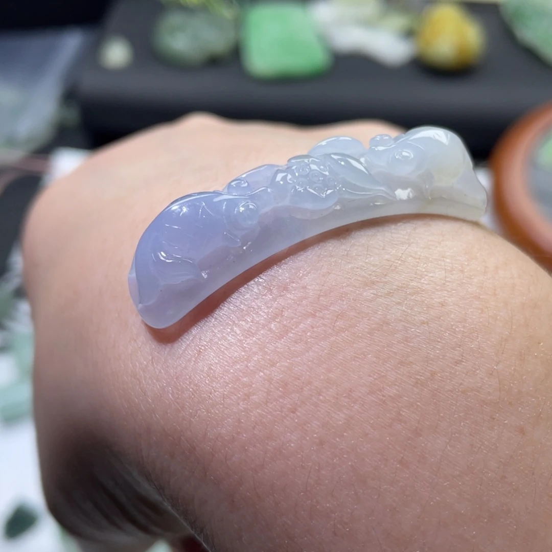 颈饰未镶嵌翡翠手牌