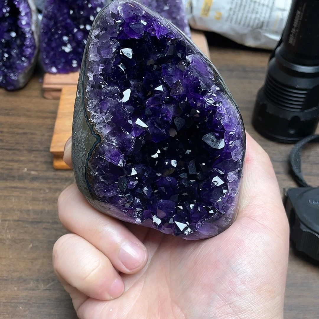 紫晶大型摆件（非配饰）未镶嵌