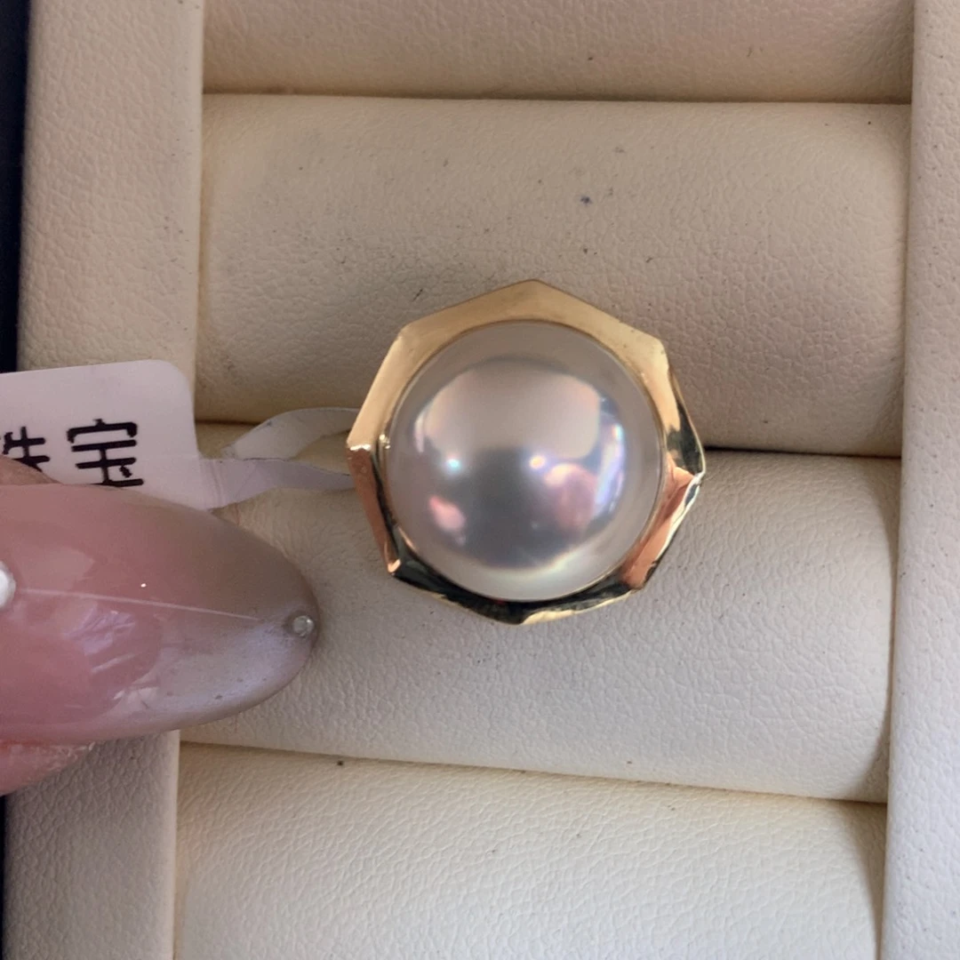 18K金镶嵌戒指拼合珍珠（马贝珠）