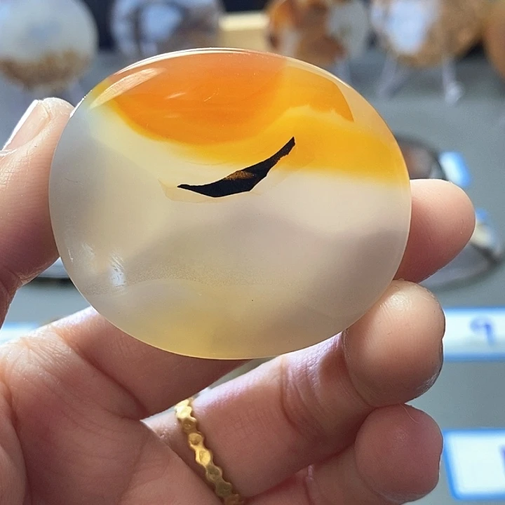 玛瑙/玉髓未镶嵌珠宝半成品