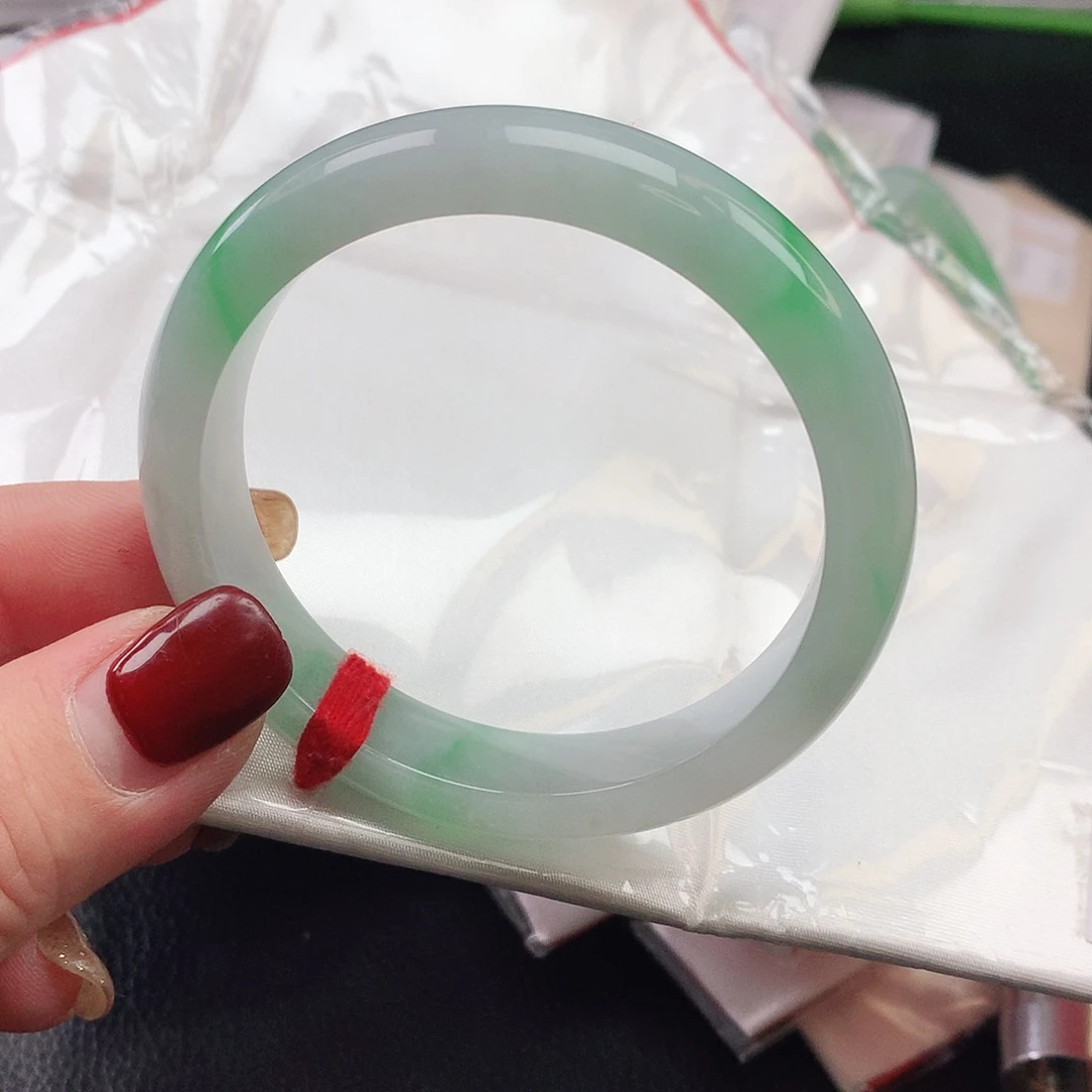 翡翠手镯未镶嵌正圈881997