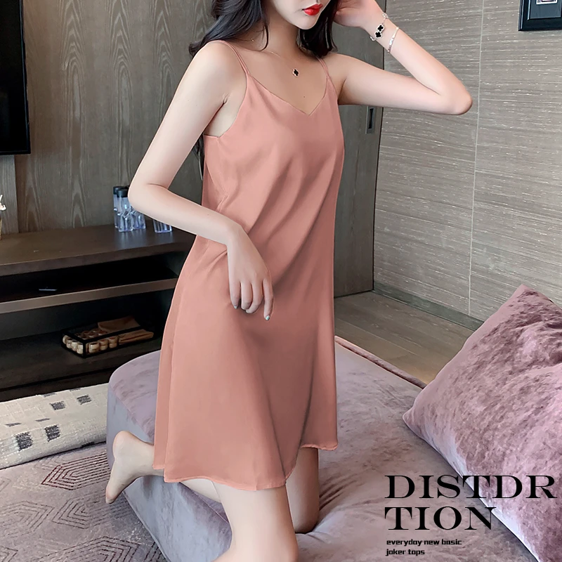 夏季睡裙女2025新款胸垫睡衣夏天薄款性感凉感冰丝吊带无袖家居服