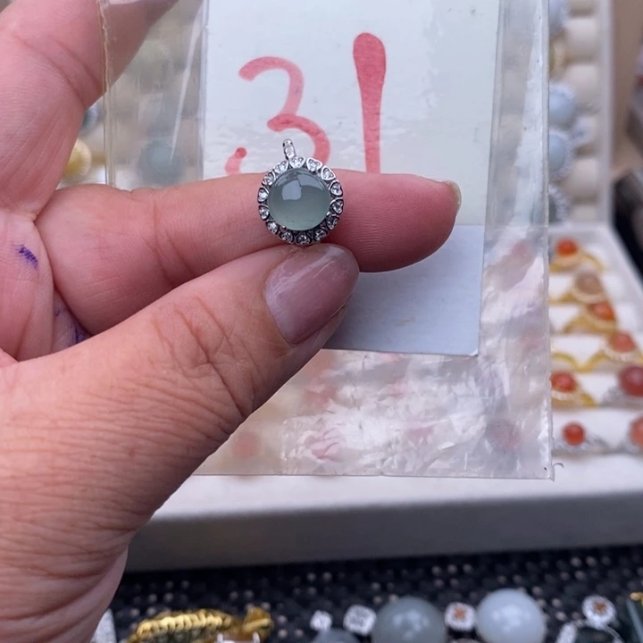 未镶嵌戒指翡翠缅甸