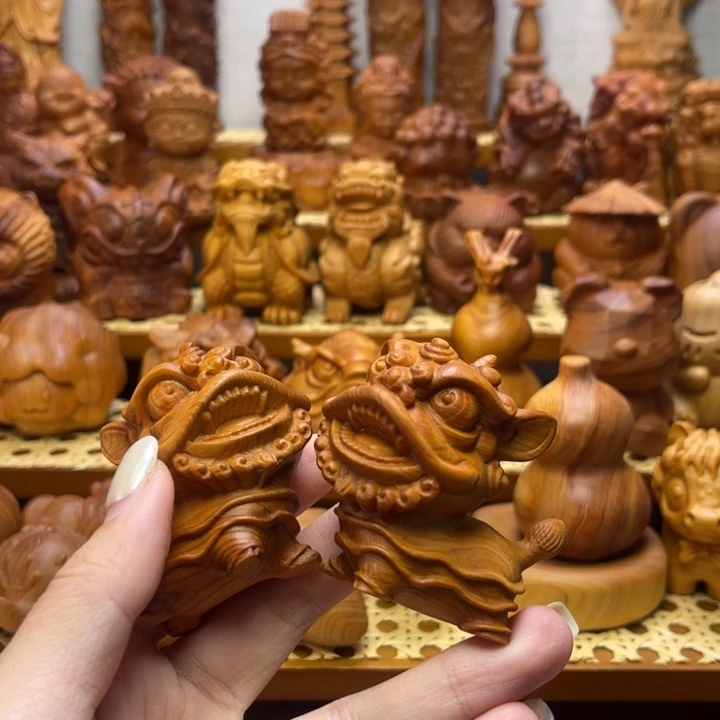 柏木（崖柏）醒狮一对（清仓福利）