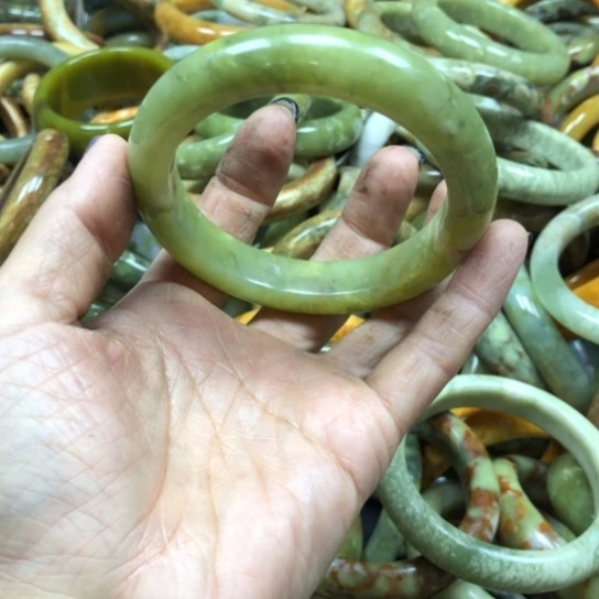 未镶嵌蛇纹石玉手镯妙*