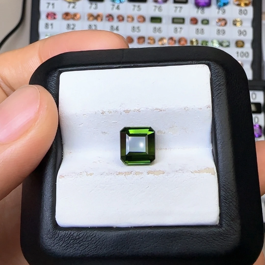 未镶嵌碧玺珠宝半成品3.28克拉