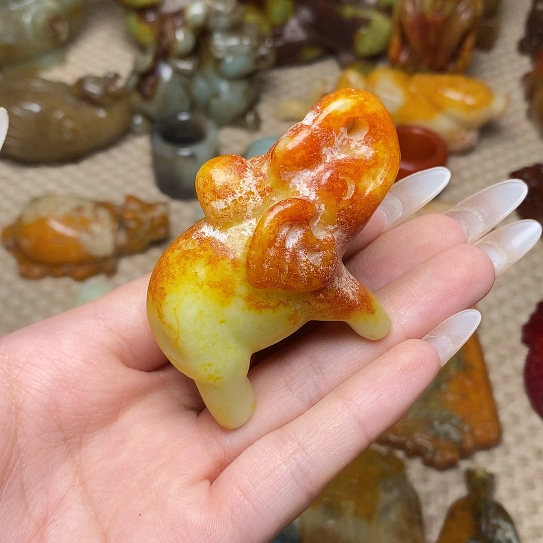 未镶嵌蛇纹石玉颈饰