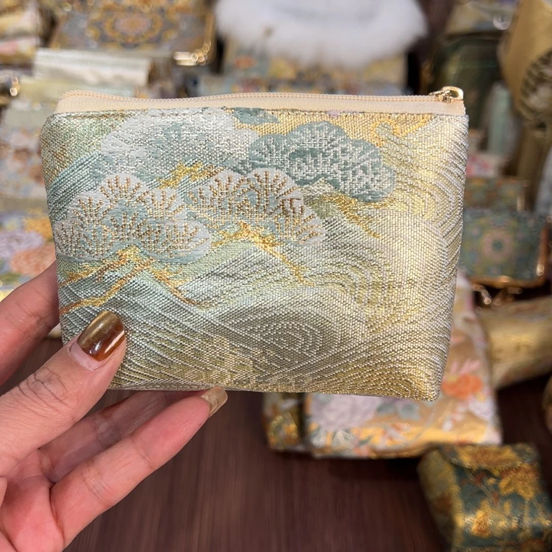 惠***慧蚕丝一万赞福利零钱包