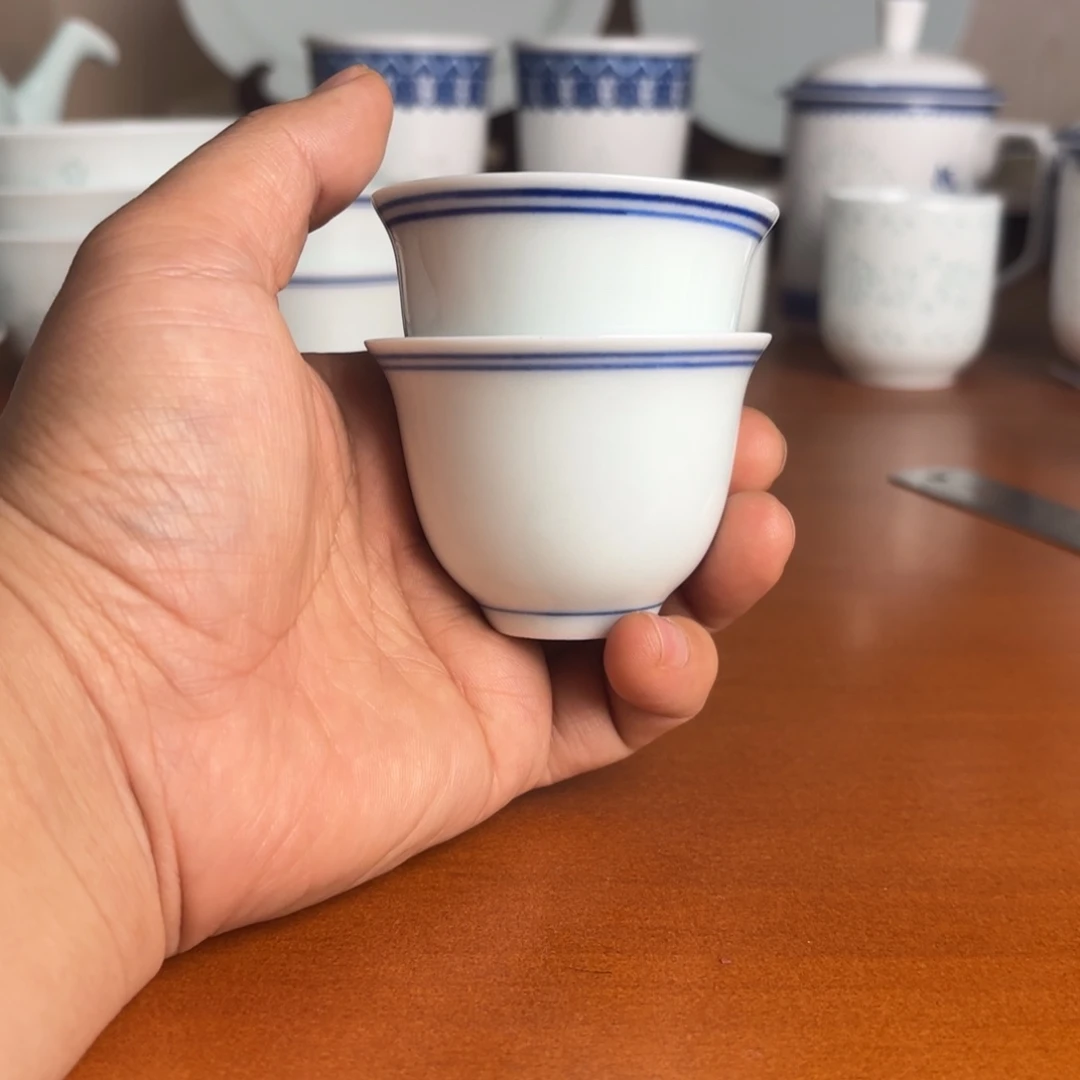 瓷蓝边小酒杯50毫升