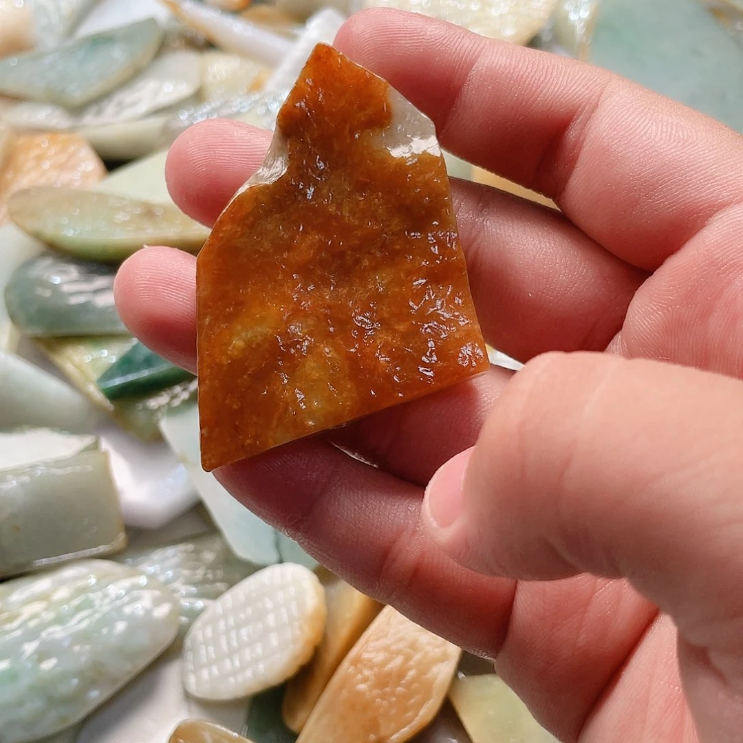 翡翠未镶嵌颈饰用****1