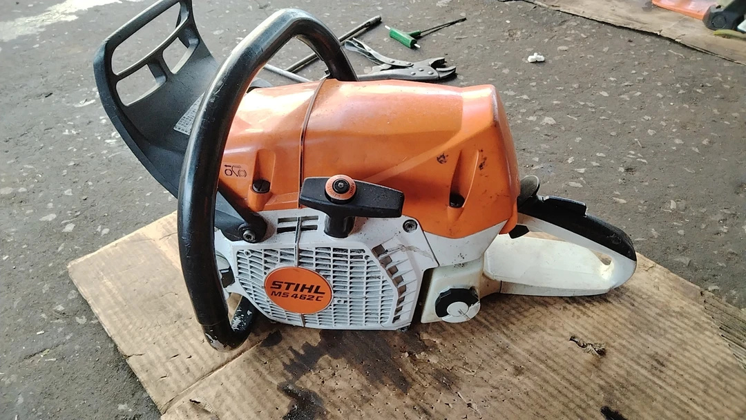 462油锯配18寸链条和导板。