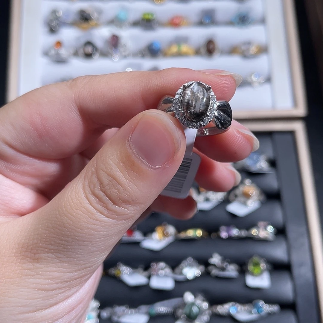 银S925镶嵌戒指水晶晴****天