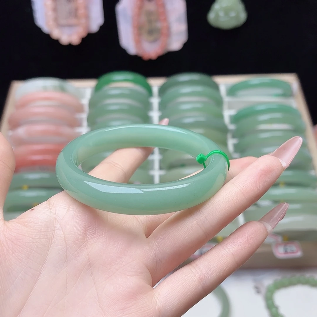 石英质玉未镶嵌手镯62