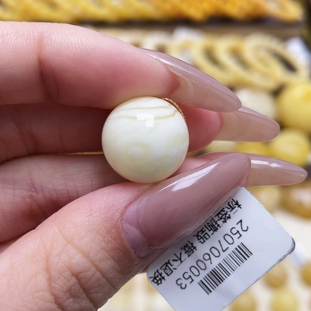 琥珀未镶嵌裸石15.6mm圆珠瑕