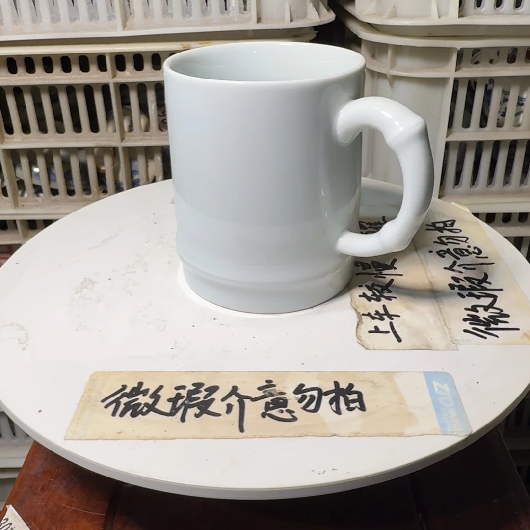 微瑕疵介意勿拍陶瓷器皿H714